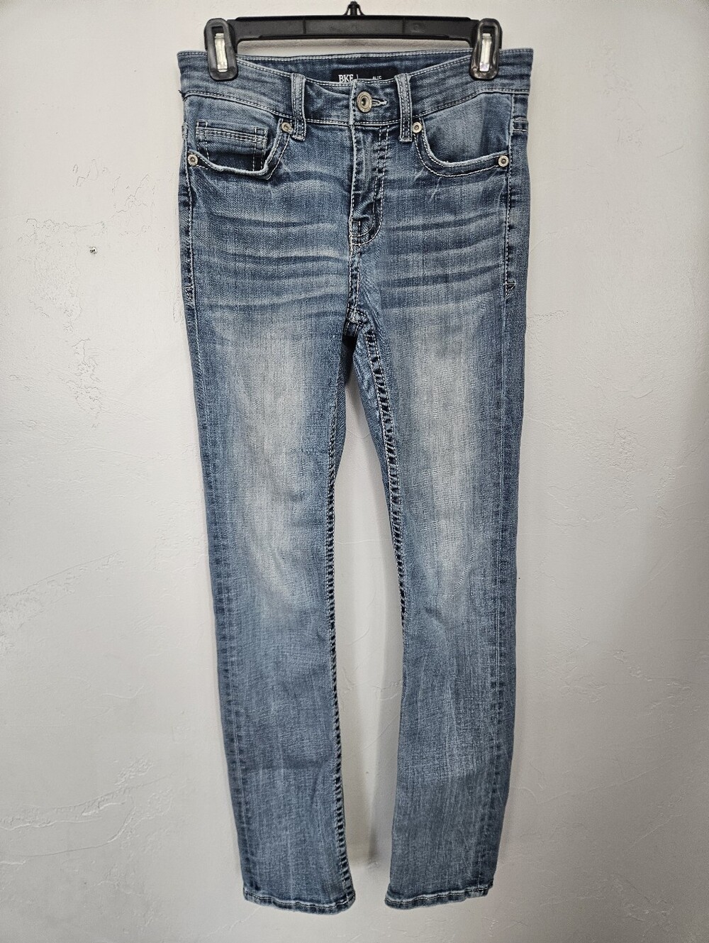 BKE Alec Men's 28x32 Light Medium Wash Denim Jeans Buckle